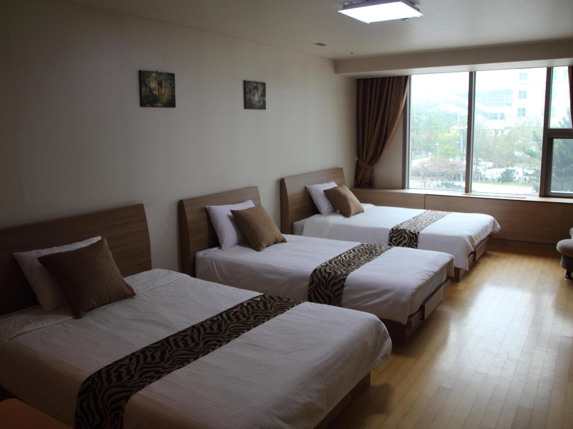 Incheon Airport Guesthouse Экстерьер фото