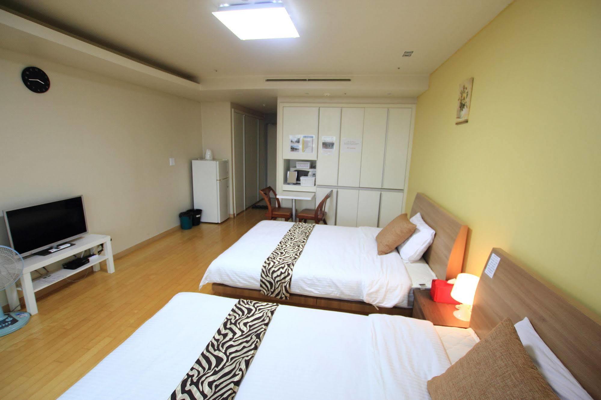 Incheon Airport Guesthouse Экстерьер фото