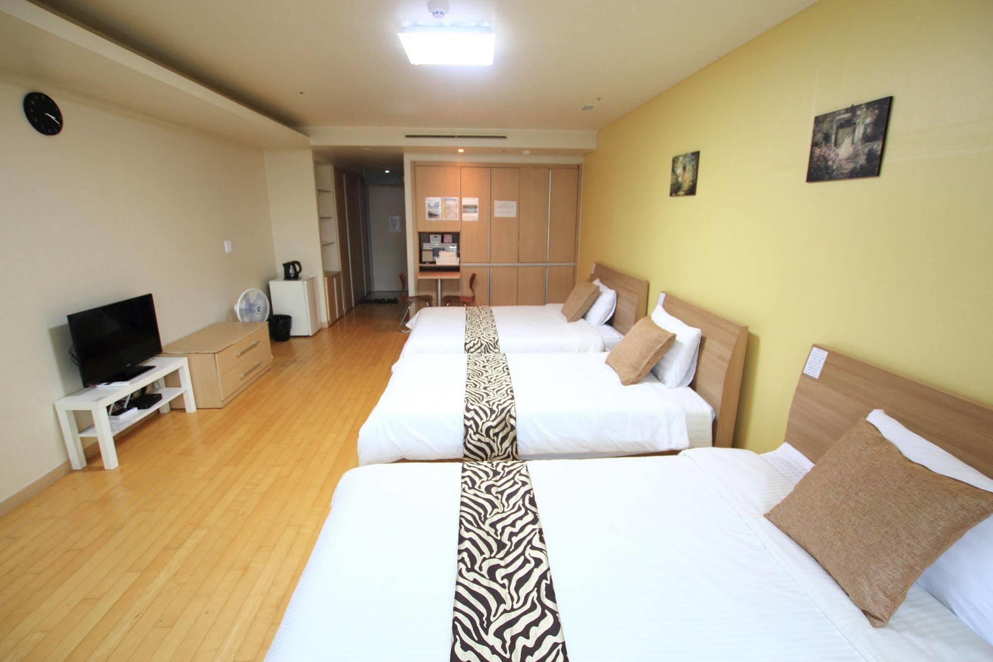 Incheon Airport Guesthouse Экстерьер фото
